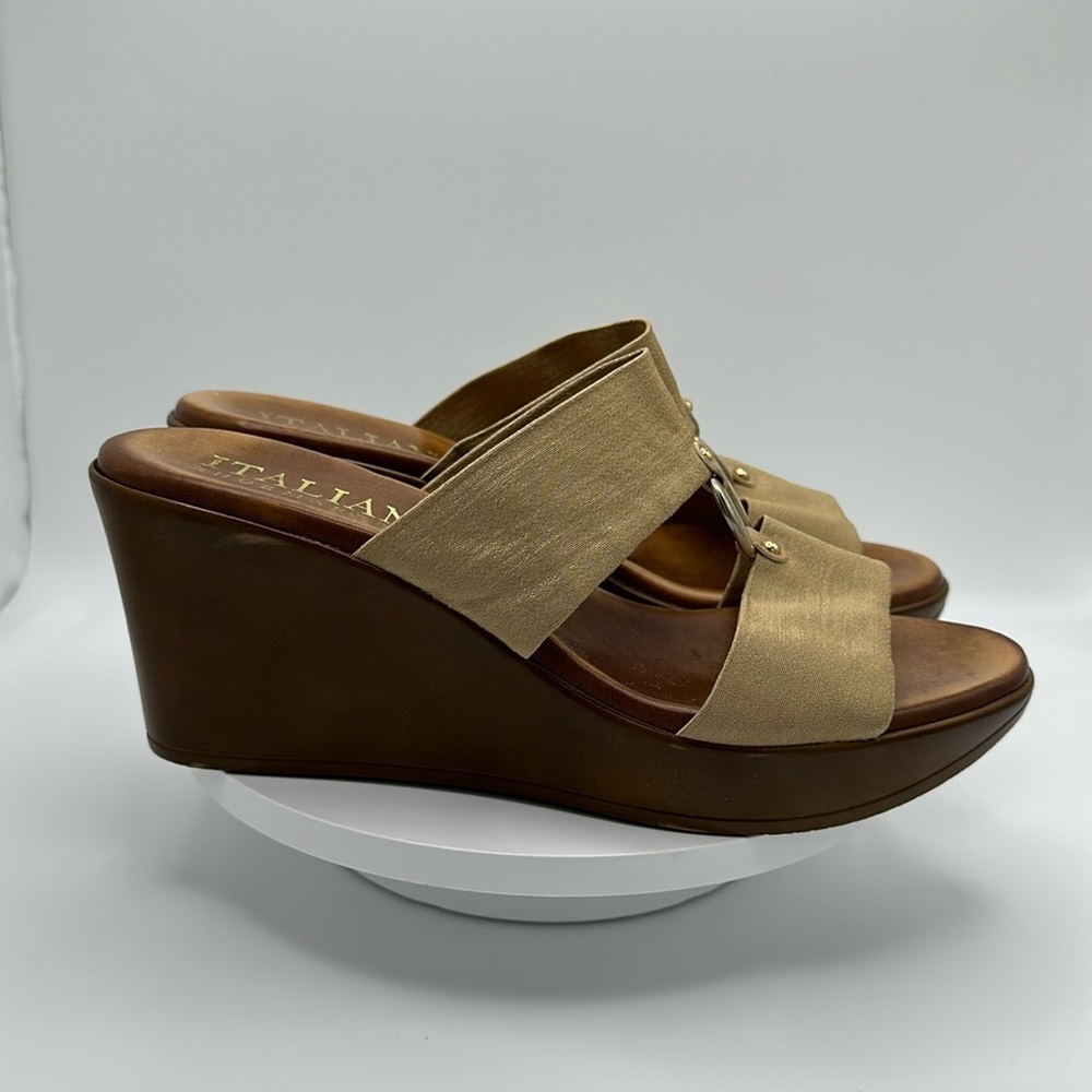 ITALIAN SHOEMAKERS Gold Strap Wedge Sandals, Size 8.5